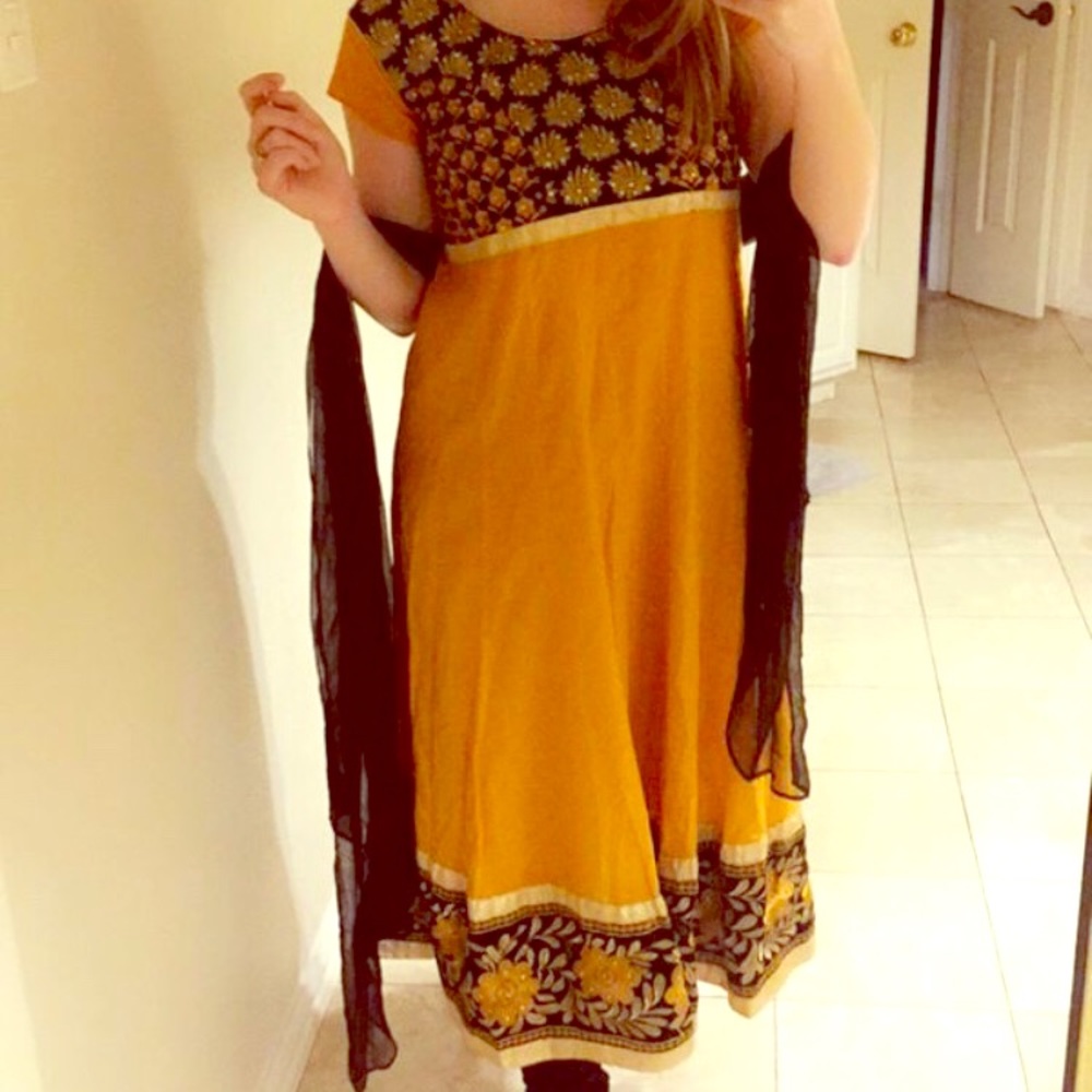Mustard kurti